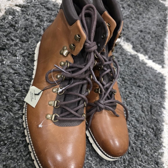 Men\'s Brown Leather Hiking Boots